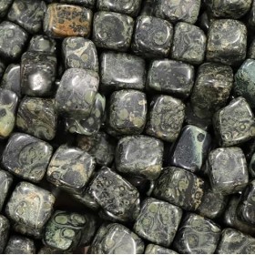 Jaspe Kambaba Pierre Roulée Cubique de 2 à 3 cm, 1 Unité