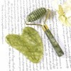 Soulnioi Rouleau de massage vert strié et cœur Gua Sha Stone Kit de rouleau de soin de la peau Outils de massage Grattoir en 