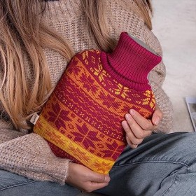 Bouillotte classique en caoutchouc de 2 litres avec housse en tricot mignon 2 litres, violet/flocons de neige 