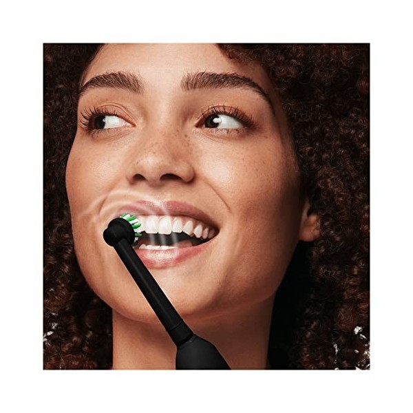 Oral-B Pro 1 750 Brosse À Dents Électrique Noire Avec Technologie 3D , 1 Étui De Voyage, 1 Brossette