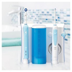 Oral-B PRO 700 Combiné Dentaire + Water Jet&nbsp;: Brosse à Dents Rechargeable et Hydropulseur