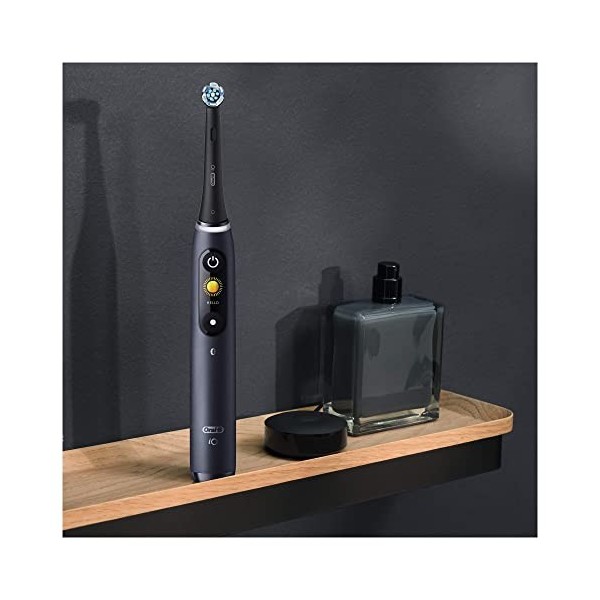 Oral-B iO Series 8 Brosse à dents électrique 6 modes de brossage pour soins dentaires, technologie magnétique, écran couleur 