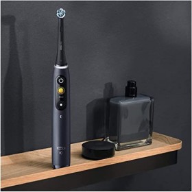 Oral-B Routine Dentaire, Brosse À Dents Électrique iO8 Noire, Brossettes Ultimate Clean x 2
