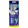 Oral-B Pro-Health Lot de 4 brosses à dents tout-en-un, la couleur peut varier