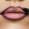 Avon Glimmerstick Crayon à lèvres mauve mystérieux, infusé avec de la vitamine E pour une application lisse et des lèvres déf