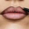 Avon Glimmerstick Crayon à lèvres Nude, infusé avec de la vitamine E pour une application lisse et des lèvres définies