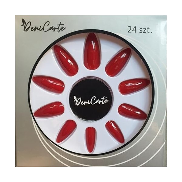 Ongles artificiels décorés avec des motifs ongles Deni Carte