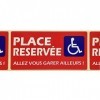 30 étiquettes PLACE RESERVÉE aux personnes à mobilité réduite ou en situation de handicap - Format 50 x 100 mm - Stickers aut