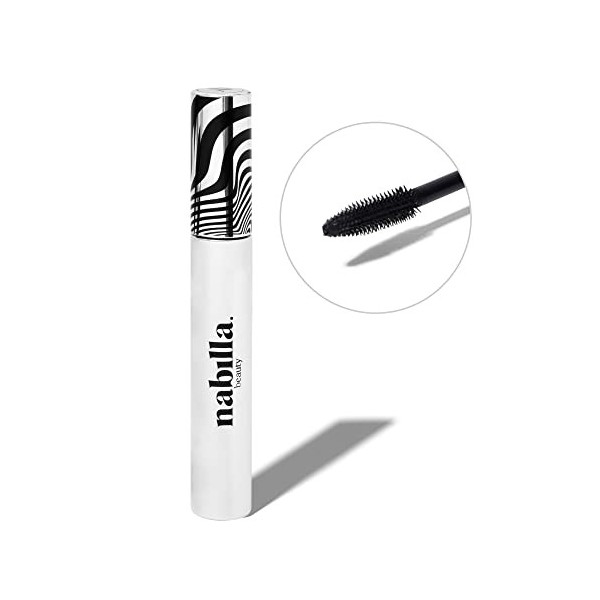 Nabilla Beauty | Mascara Noir - Volume on fleek 02 | Mascara volumateur, brosse recourbante, cils épais et définis, vitamine 
