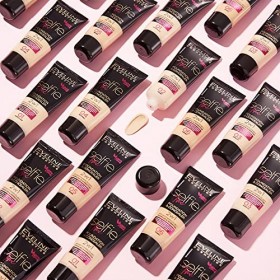 Fond de teint et concentreur hydratant Selfie Time dEveline Cosmetics, 2 en 1, 30 ml, n° 02 Ivory