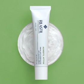 Rilastil Acnestil Attiva - Crema hidratante anti-imperfecciones con acción antimicrobiana, para pieles con tendencia acneica,