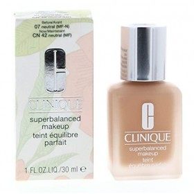 Clinique - SUPERBALANCED fluid 07-neutral 30 ml