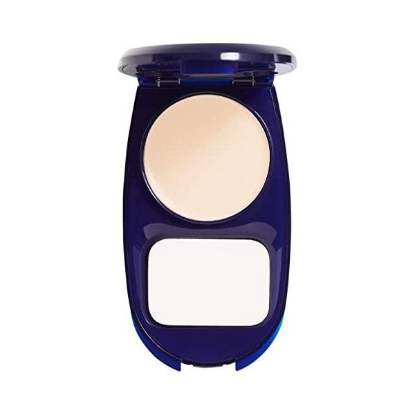 COVERGIRL - Smoothers Aquasmooth Compact Foundation Ivory - 0.4 oz. 12 g 