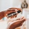 Mon Elixir « Régénérant et Réparant » – Peaux noires et mates – Soin de nuit hydratant pour le visage – Serum à l’acide hyalu