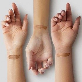 NARS Sheer Glow Foundation - Macao Medium-Dark 4 - Medium-Dark w/ Deep Yellow Undertone 30ml