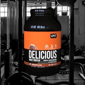 QNT Delicious Whey chocolat belge, Whey Protéine avec de lisolat en poudre, développement & récupération musculaire, sans gl