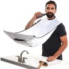 Ducomi Bavoir à Barbe avec Ventouses – Tablier a Barbe pour Ramasse Poils, Tablier Barbe Homme avec Pochette de Rangement, Ca