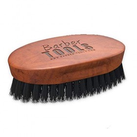 Brosse à barbe et moustache de grande qualité. Fabriquée avec du bois dhêtre et 100% de poils de sanglier. Elle est idéale p