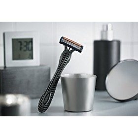 BIC Lot de 3 Pochettes de 4 Rasoirs FLEX 4 4 lames + Bande lubrifiante