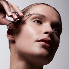 TWEEZERMAN Pince à épiler de précision en acier inoxydable, argentée