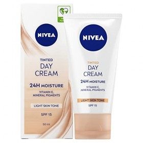 NIVEA Crème de jour hydratante teintée en paquet de 4 4 x 50 ml , hydratant teinté enrichi en vitamine E avec FPS 15, essent ...
