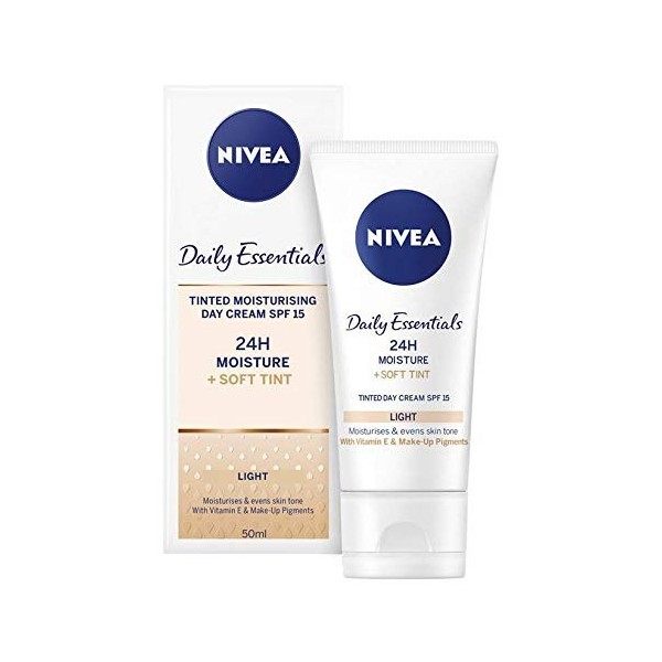 3&nbsp;x Nivea® Daily Essentials Tinted Moisturising Day Cream Natural SPF 8&nbsp;50&nbsp;ml Crème Jour et Nuit