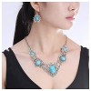 Turquoise Collier Boucles doreilles Ensemble Bohème Pendentif Costume Chaîne Western Bijoux pour Femmes Bleu C 