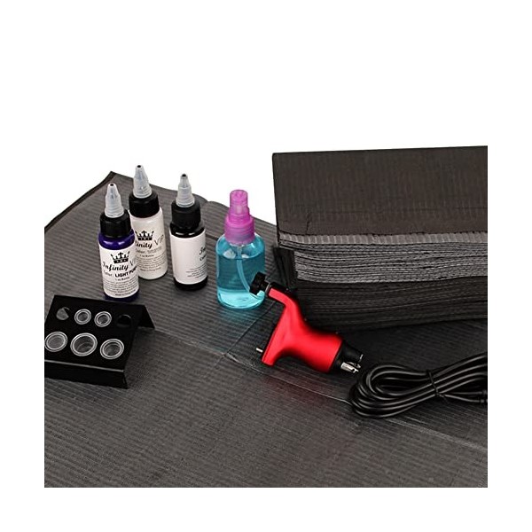 Tatouage Table Tapis 125pcs Jetable Carré Noir Tapis De Tatouage Piercing Imperméable À Leau Feuilles Patient Bibs 45 x 33cm