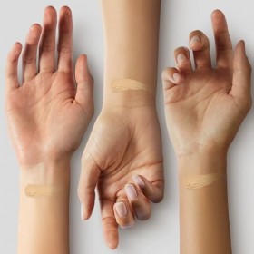 Skin Long-Wear Weightless Foundation Sand