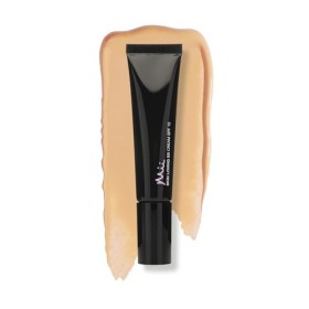 Mii Cosmétiques | BB crème hydratante SPF15 | Extraits de soja riches en aminos combattent les signes du vieillissement, nour