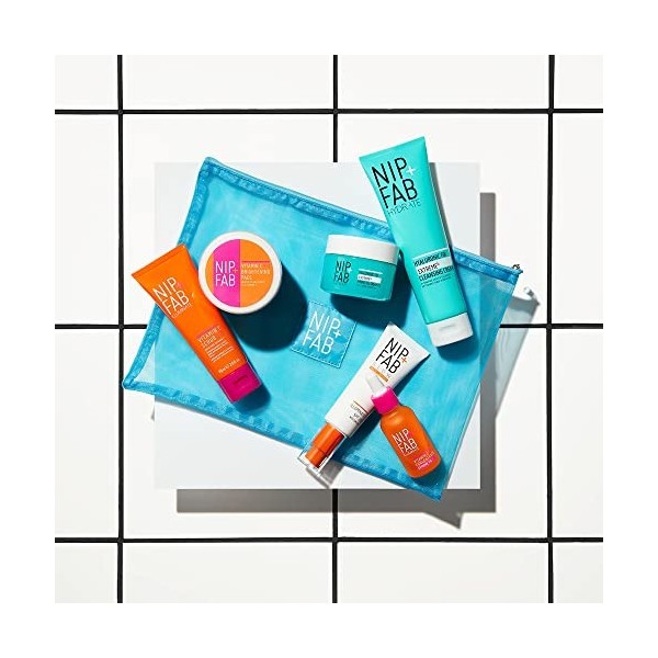 Nip + Fab Brighten & Hydrate Coffret cadeau | Réduit les marques et éclaircit le teint avec de la vitamine C | Gommage éclair