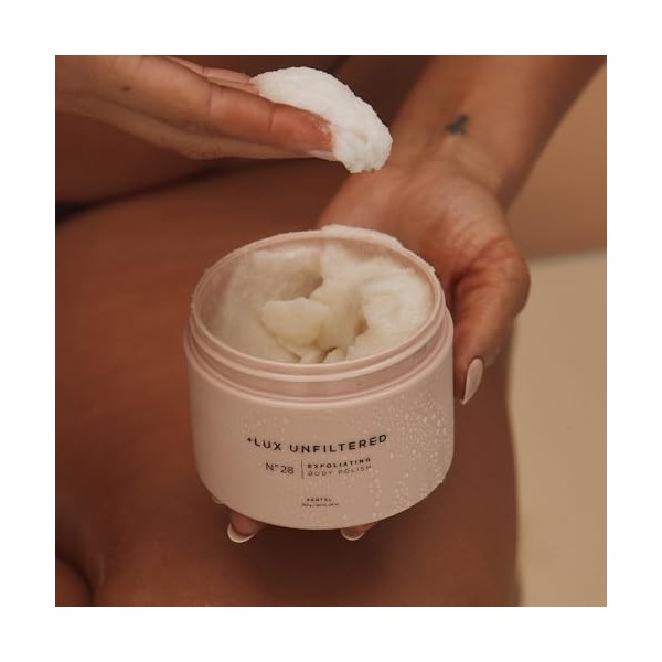 + Lux Unfiltered No 28 Exfoliating Body Polish - Gommage corporel végétalien hydratant et hydratant Santal 