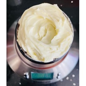 Oslove Organics Beurre de Mango 2 LB – Pure, Naturel, Frais et Fluffy dans des mélanges de bricolage, émolience supplémentair