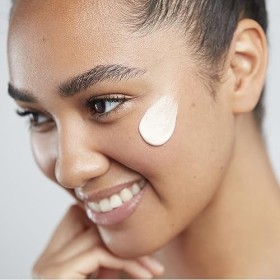 Elemis Superalie Glow Amit Hydratrizer 60 ml avec superaliment de vinaigre de vinaigre liquide Glow