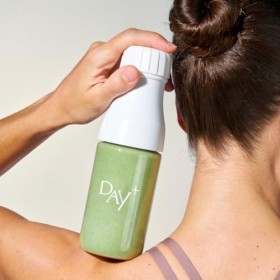 DAY+ | Poudre Hyperprotéinée | Régule l’appétit & Détoxifie l’organisme | Riche en fibres et protéines | Sous forme de green 