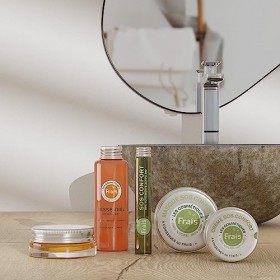 Les Cosmétiques Frais - Routine SOS Confort Bio - Baume Démaquillant + Lotion 3 en 1 + Masque + Sérum Huile + Crème - 5 Soins