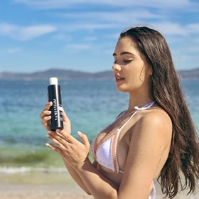 Vanessium - Shampooing Après-Soleil | Extraits dAloe Vera et de Macadamia | Sans sulfates, Parabènes et Colorants | 200 ml