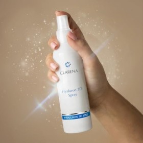 Clarena Spray pour le corps à lacide hyaluronique 3D - 250 ml - Eau thermale avec acide hyaluronique - Eau micellaire - Brum