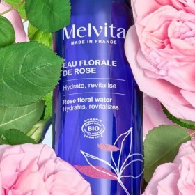 Melvita, Eau florale de rose hydratante, 100% naturelle, idéale comme tonique apaisant ou brume rafraîchissante, parfum délic