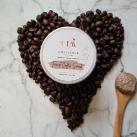 Emassence Gommage au café pour le visage, exfoliant et éclaircissant, végétalien et sans cruauté envers les animaux