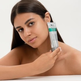 PEELING ENZIMATIQUE POUR LE VISAGE 75ML