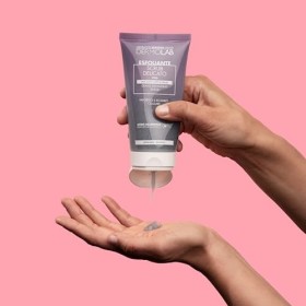 Dermolab - Gommage visage femme délicat exfoliant pour tous les types de peaux, avec piscine dacide hyaluronique, effet hydr