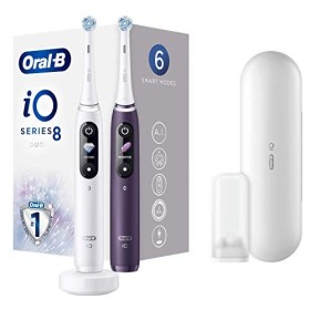 Oral-B iO 8 Duopack Brosse à Dents Électrique Rechargeable avec 2 Manches Intelligence Artificielle, Blanc et Violet, 2 Bross