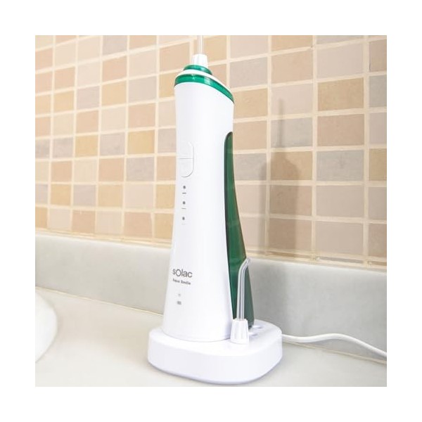 Solac - Jet Interdentaire Aqua Smile - Sans fil, rechargeable et portable - Puissant - 3modes de nettoyage