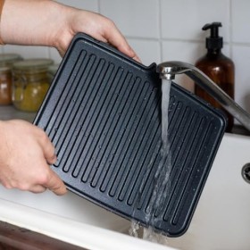 Safecourt Kitchen Grill à contact compact CG200 - Machine à sandwich - Grill - Plaques amovibles