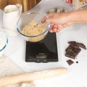 Salter Balance de cuisine électronique – Balance de cuisson numérique, fonction d’ajout et de pesage de tare, écran LCD, mesu