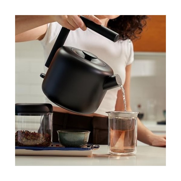 Fellow Clyde Electric Kettle – Capacité moderne Twist On Stovetop Design, tout-usage, acier inoxydable – Warm Water for Ramen