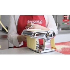 Imperia Titania. Machine à pâtes avec coupes intégrées. Fabriqué en Italie. Machine à pâtes fraîches en acier. Laminoir manue