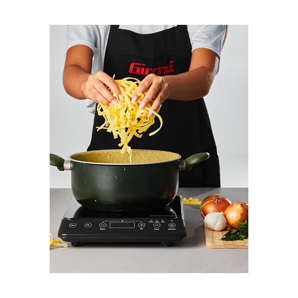Girmi PI04 Plaque à induction unique, 2000 W, 10 puissances, noir