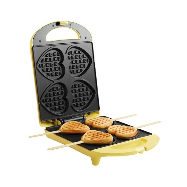 Bestron Gaufrier pour de petites gaufres en forme de cœur piquées sur bâtonnet, Design rétro, Sweet Dreams, 780 W, Rose
